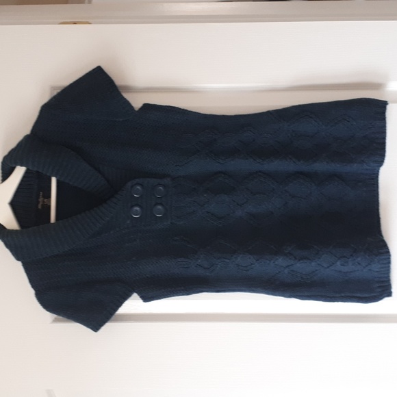 Women's Sweater - Picture 1 of 7